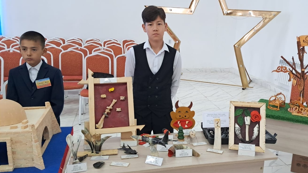 Бала кезімнен сүйек пен мүйіз жинаймын — қызылордалық қолөнерші