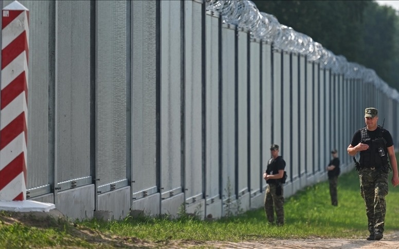 Poland extends border controls with Germany, Lithuania until October