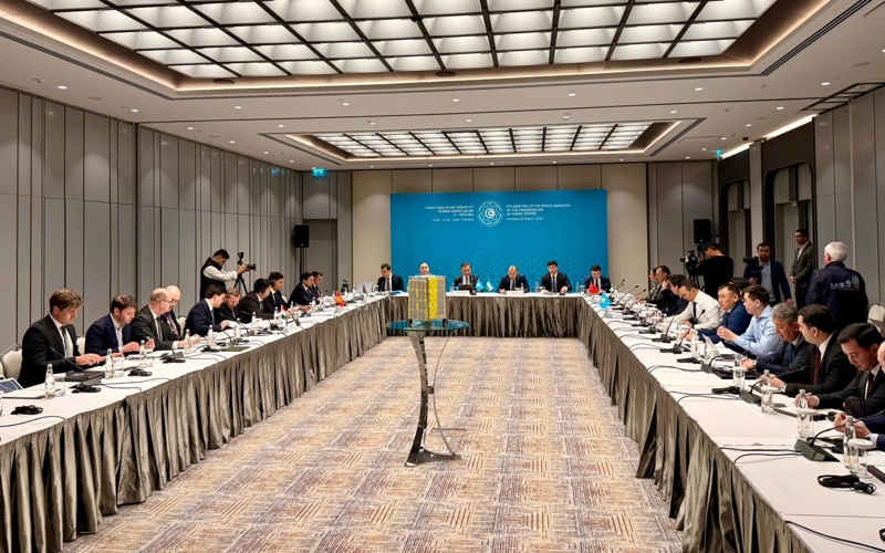突厥国家联合研发CubeSat卫星模型亮相 哈方主导计划2027年发射 突厥国家联合研发CubeSat卫星模型亮相 哈方主导计划2027年发射