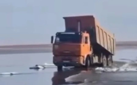Талая вода затопила участок дороги в Акжарском районе СКО