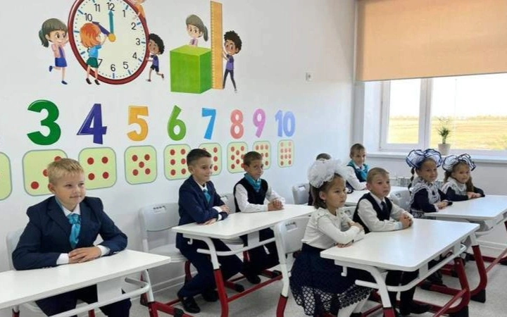 270 тысяч заявок для зачисления в первый класс подали казахстанцы