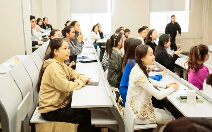 Another 100,000 students to take advanced AI courses in Kazakhstan 