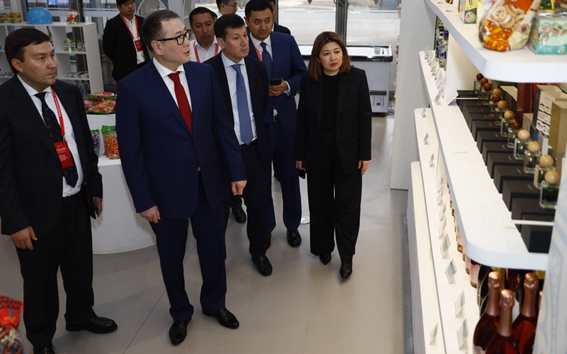 Министр торговли и интеграции Арман Шаккалиев на форуме ШОС
