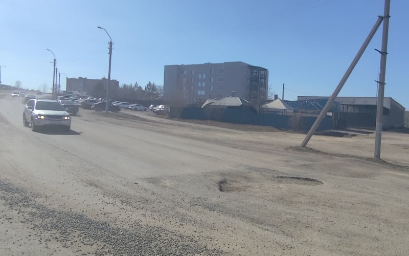 Разбитые улицы Кокшетау обещают отремонтировать уже в апреле