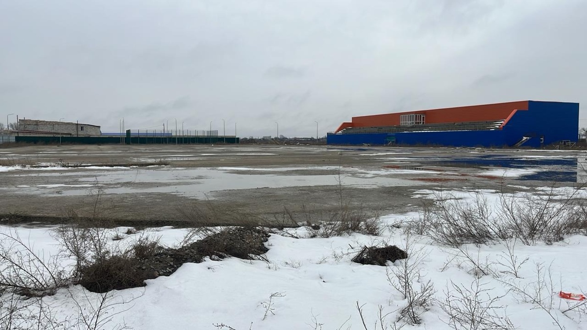 Атырау облысында 4 жыл бұрын басталған стадионды жаңарту жұмысы аяқсыз қалды