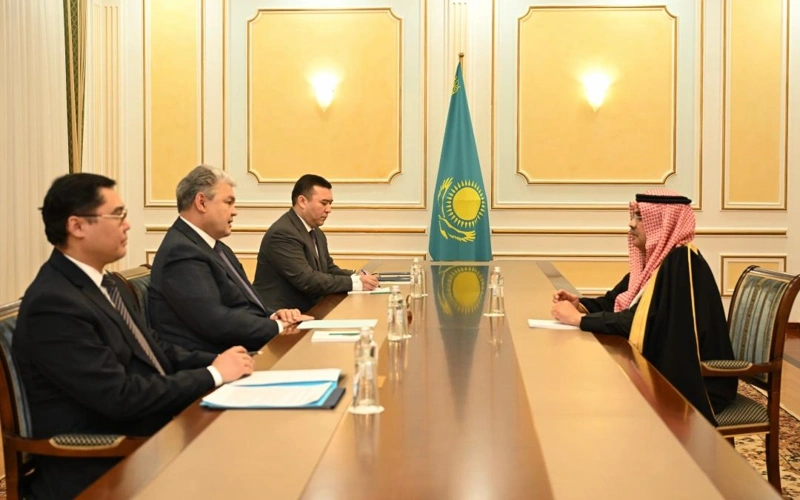 Kazakh Foreign Minister holds talks with Saudi Ambassador