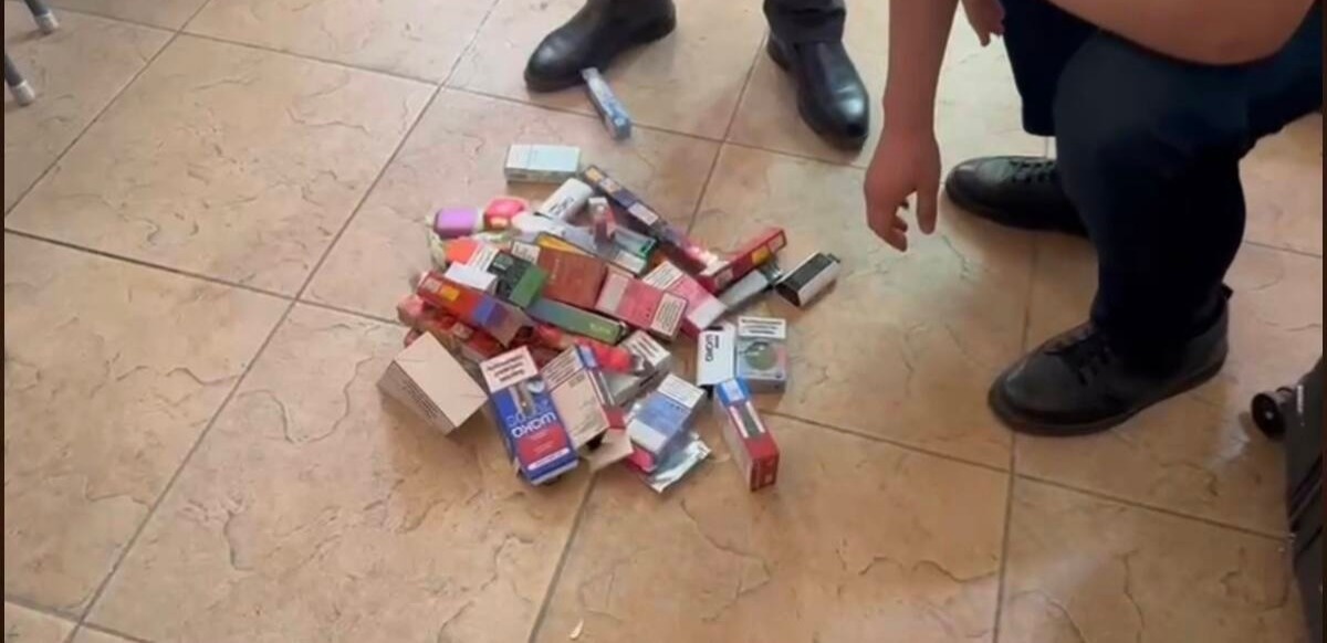 Шымкентте заңсыз айналымнан 500-ге жуық вейп тәркіленді