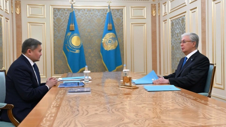 Kazakh President tasks to further commercialize scientific research 