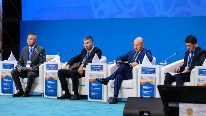 Азат Перуашев