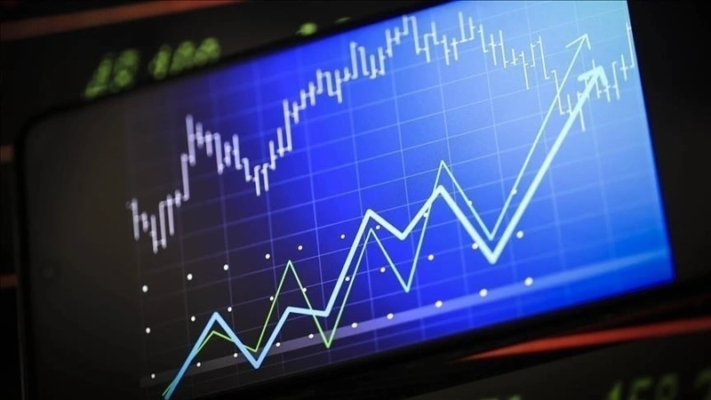 Oil prices jump over 6% as Trump threatens to hit Iran ‘extremely hard’