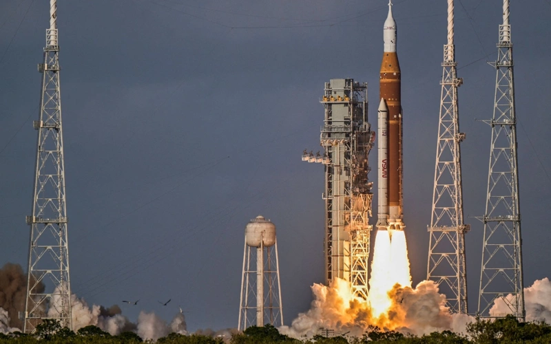 Artemis 2 astronauts depart Earth orbit towards Moon