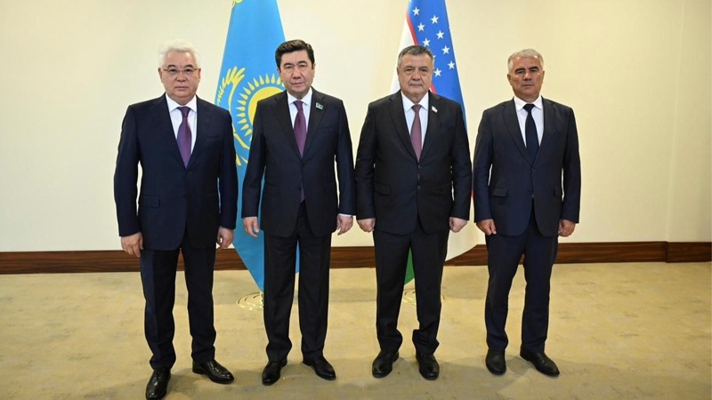 Сауда,туризм,цифрландыру: Қазақстан мен Өзбекстан ықпалдастығы артып келеді