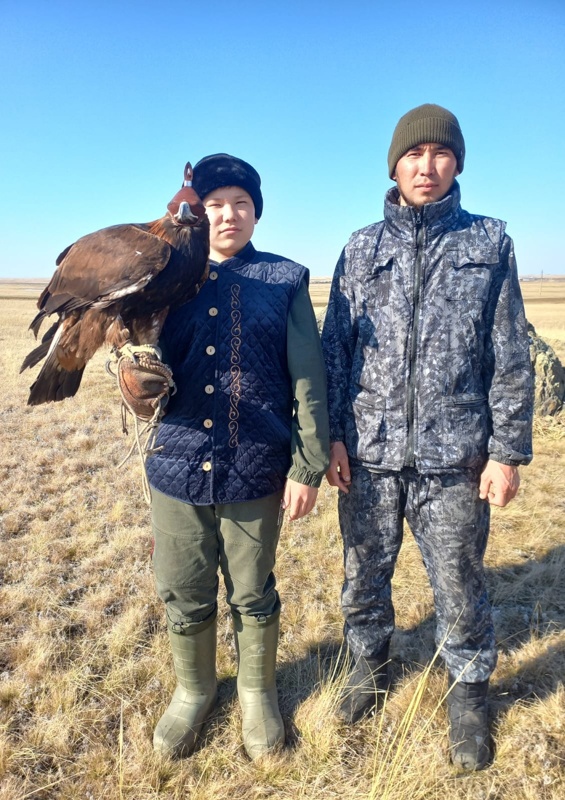 Подросток из Акмолинской области возрождает искусство құсбегілік Подросток из Акмолинской области возрождает искусство құсбегілік