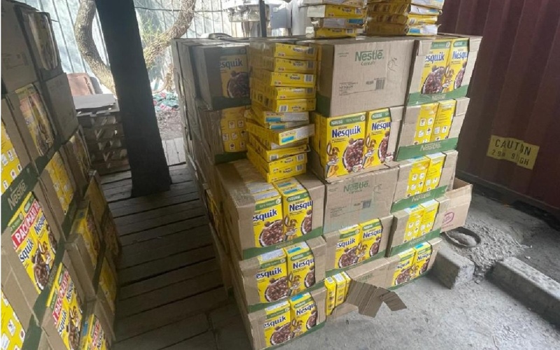 В Алматы пресекли продажу подделок брендов Nesquik и Louis Vuitton