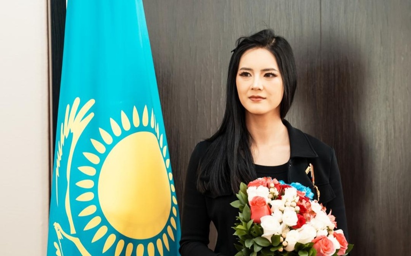Chinese blogger Tao Mingxiu awarded Kazakhstan&rsquo;s Order of Friendship