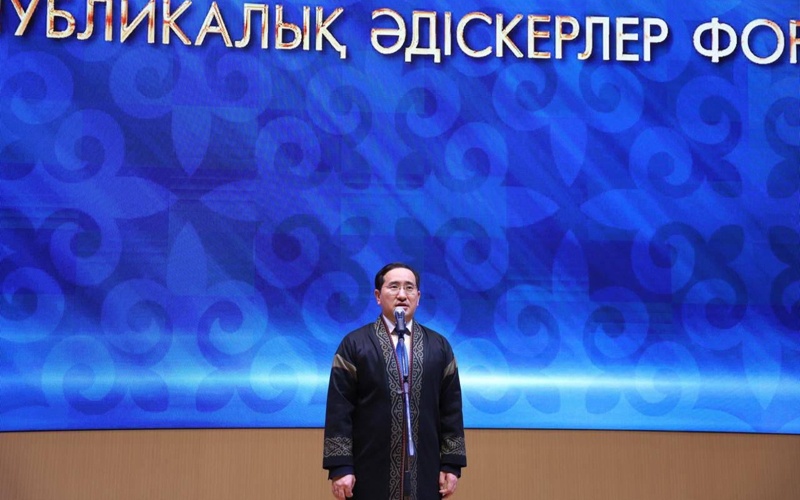 Аббат Урисбаев п