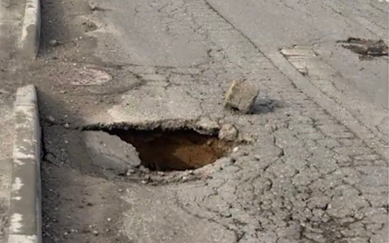 Шымкентте 10 көшеде асфальт жабыны шөгіп кетті