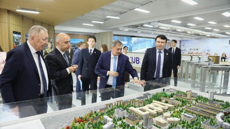 Qazaqstanda Ázerbaıjan joǵary oqý oryndarynyń kórmesi bastaldy