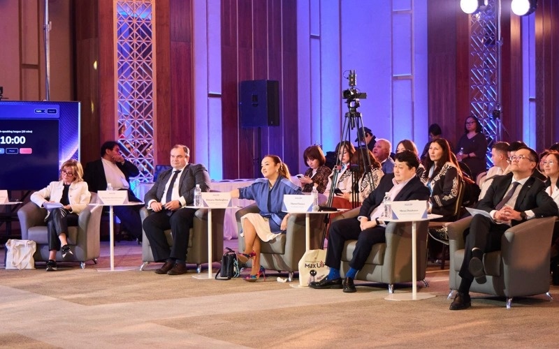 Астанада 13 мамлакатдан келган талабалар рақамли давр учун энг яхши ҳуқуқий ечимларни тақдим этди