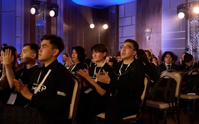 Астанада 13 мамлакатдан келган талабалар рақамли давр учун энг яхши ҳуқуқий ечимларни тақдим этди