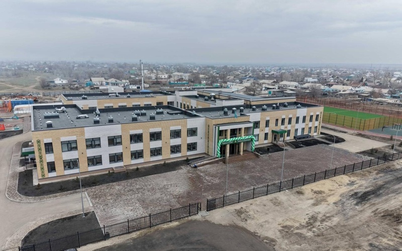 В Семее открылась новая школа на 300 мест В Семее открылась новая школа на 300 мест