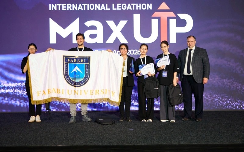 Астанада 13 мамлакатдан келган талабалар рақамли давр учун энг яхши ҳуқуқий ечимларни тақдим этди