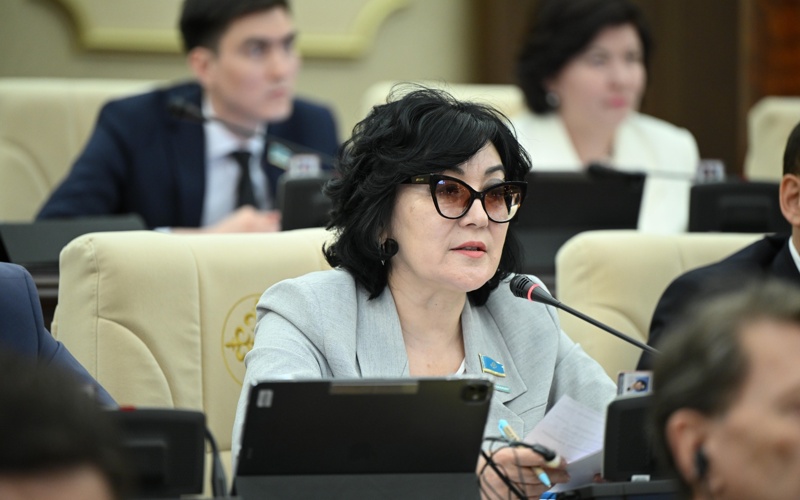 депутат Мажилиса Айна Мусралимова