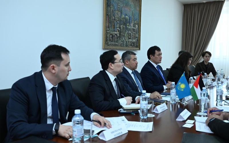 哈萨克斯坦与约旦深化多领域合作关系