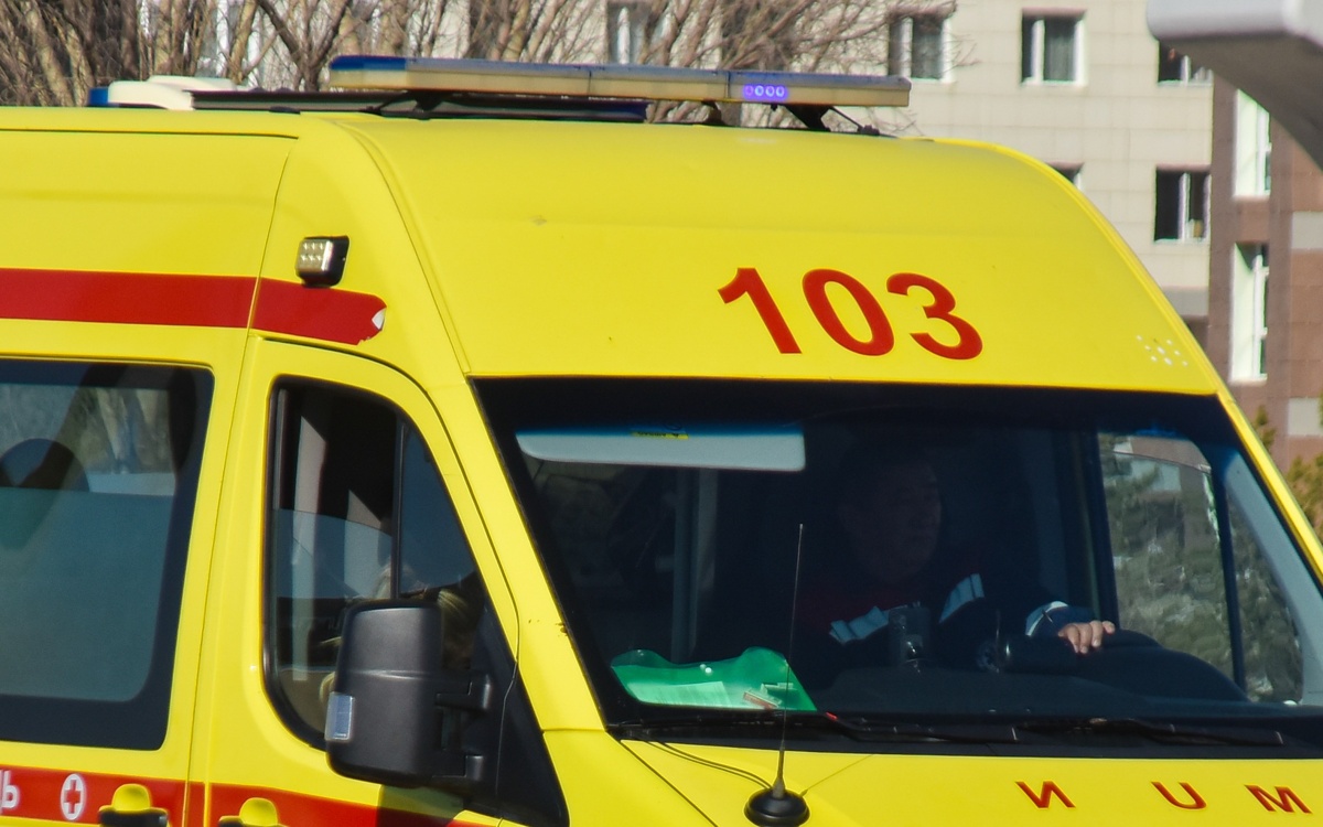 Павлодар облысында дауылдан екі әйел зардап шекті