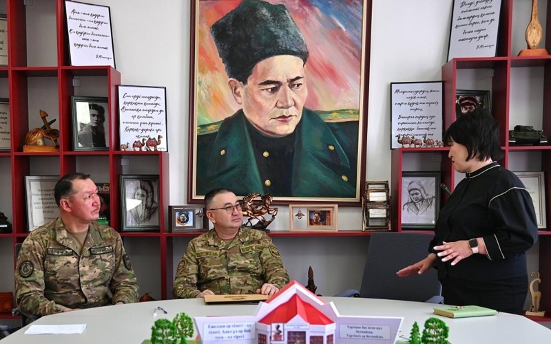 Около 500 деревьев высадят военные в Жамбылской области до конца мая