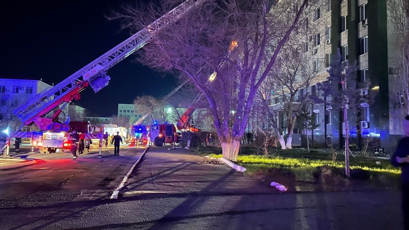 Ақтөбеде облыс әкімдігінің ғимараты өртеніп жатыр