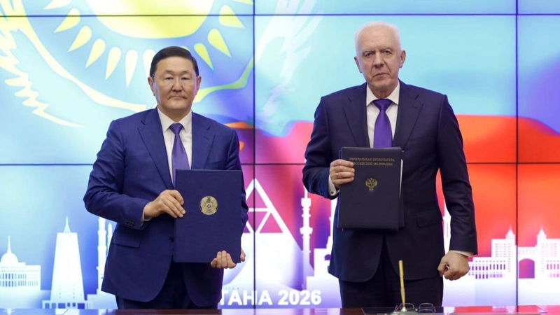 Қазақстан Республикасының Бас Прокуроры Берік Асылов пен Ресей Федерациясының Бас прокуроры Александр Гуцанның кездесуі
