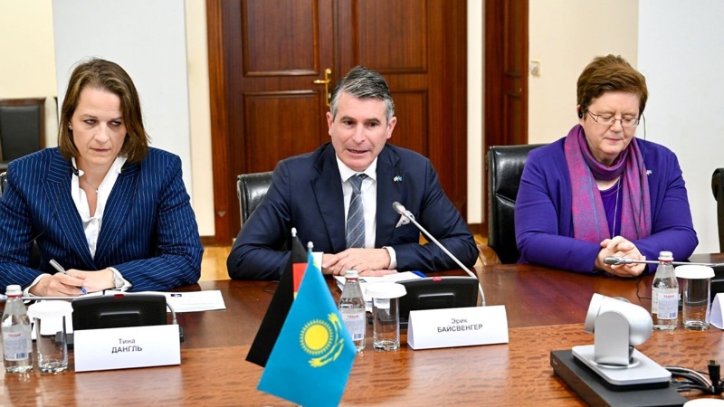 哈萨克斯坦与巴伐利亚深化合作 2025年双边贸易额达34亿欧元