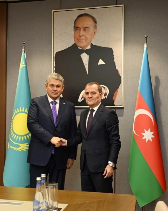 Kazakhstan and Azerbaijan aim to boost bilateral trade to $1 billion