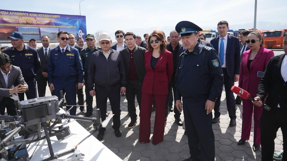 Аида Балаева Алакөл жағалауының жазғы туристік маусымға дайындығымен танысты