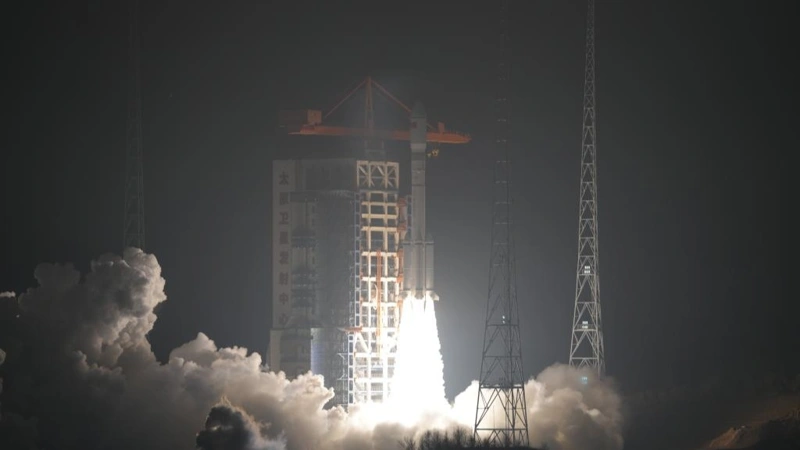 China launches new internet satellite group