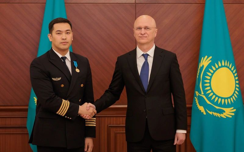 Kazakhstan awards heroes of Middle East evacuation