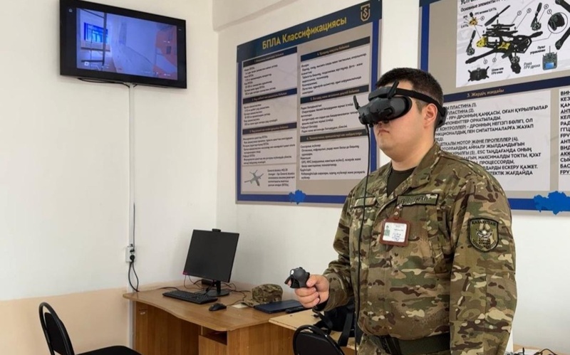 В Караганде студентов обучают управлению беспилотниками в рамках военной подготовки военная кафедра, оператор БПЛА