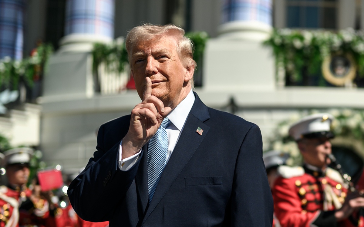 Trump calls Greenland a “Piece of Ice,” warns Iran and criticizes NATO