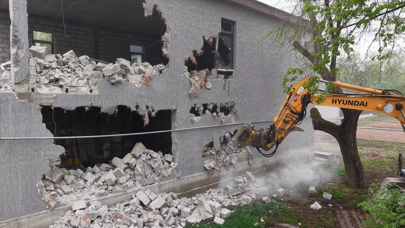 Almatyda zańsyz salynǵan nysan buzylyp jatyr