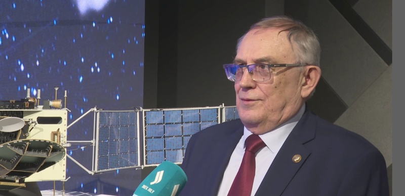 От Гагарина до KazSat: в Астане открылась выставка о космосе От Гагарина до KazSat: в Астане открылась выставка о космосе