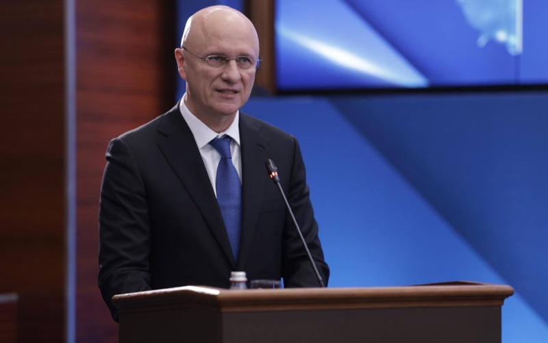 Роман Скляр