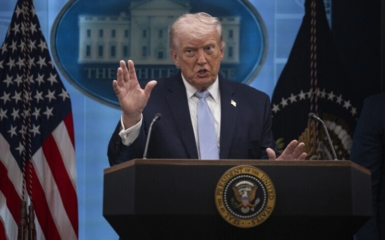 Трамп призвал Иран прекратить взимать плату с танкеров