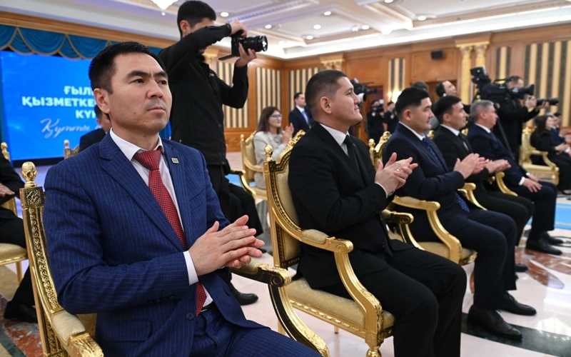 Prezıdent Taza Qazaqstannyń túpki máni qoǵamdyq sanany jańǵyrtý ekenin atap ótti