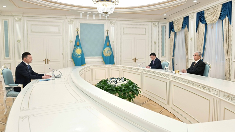 Президент Еуразиялық даму банкінің басқарма төрағасы Николай Подгузовты қабылдады