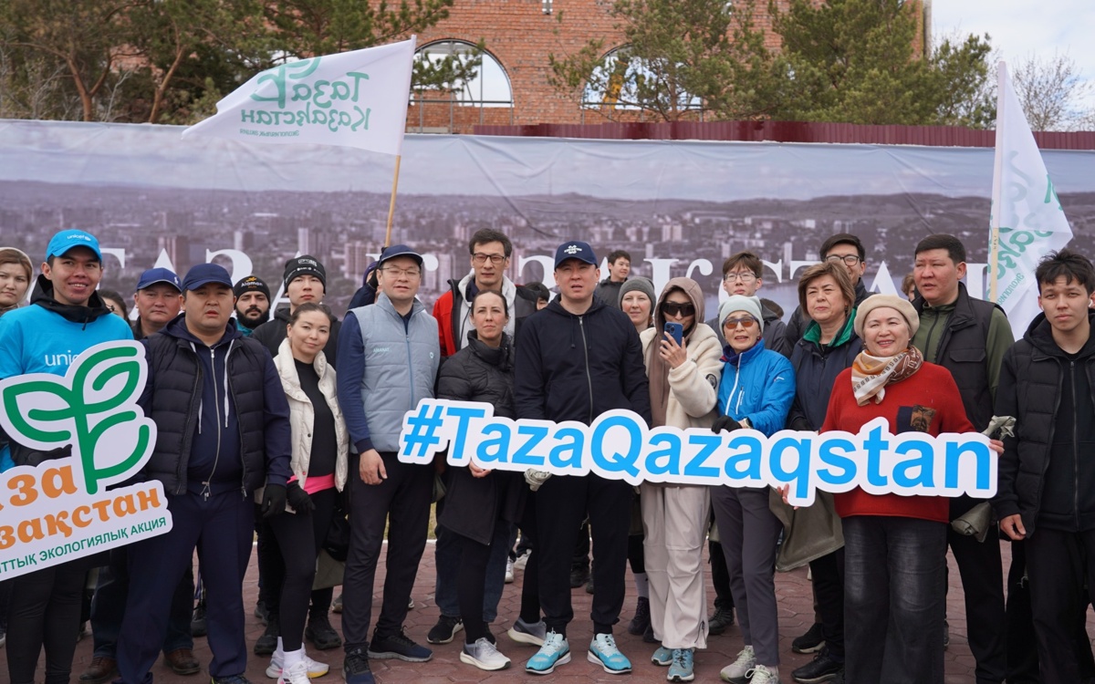 Көкшетауда «Таза Қазақстан» акциясы аясында өткен плоггингке мыңнан астам адам қатысты