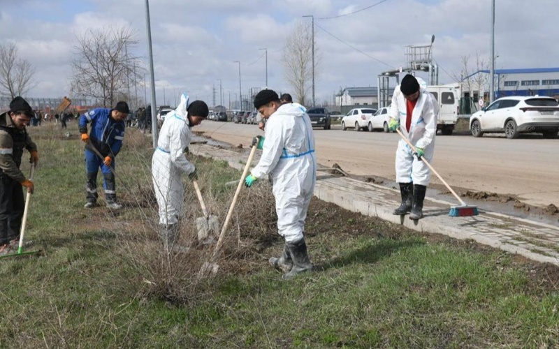 Более 500 человек вышли на&nbsp;субботник в&nbsp;индустриальном парке столицы