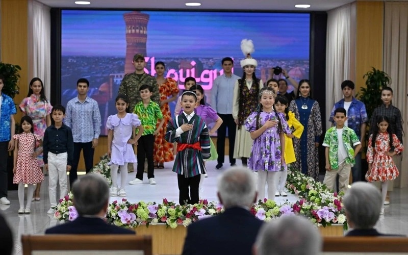 Kazakh and Uzbek leaders visit export-oriented textile cluster Kazakh and Uzbek leaders visit export-oriented textile cluster