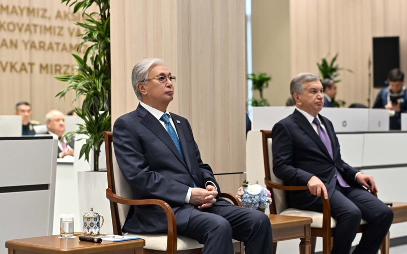 哈乌两国元首考察布哈拉新建情况中心运行情况 哈乌两国元首考察布哈拉新建情况中心运行情况