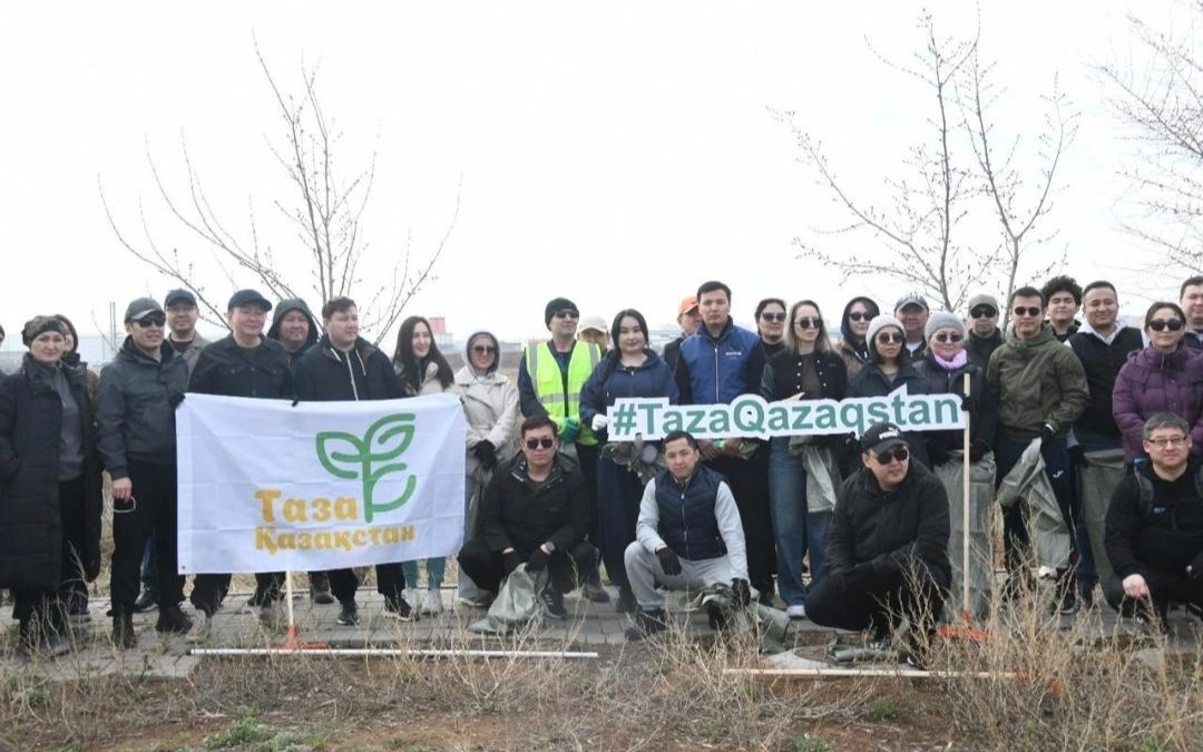 Over 500 people take part in Taza Qazaqstan campaign in Kazakh capital